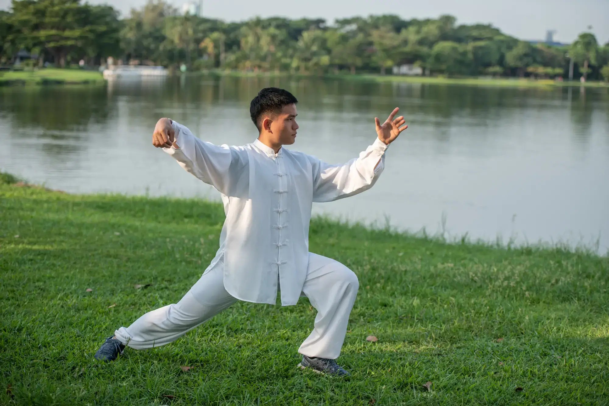 Qigong kombinerer langsomme bevægelser og er godt for krop og sind