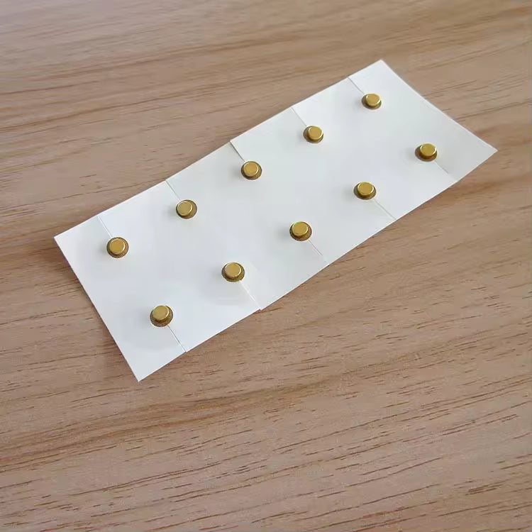 Anvendelse af akupunktur-plaster – plastre med magnetisk kugle til trykpunkter