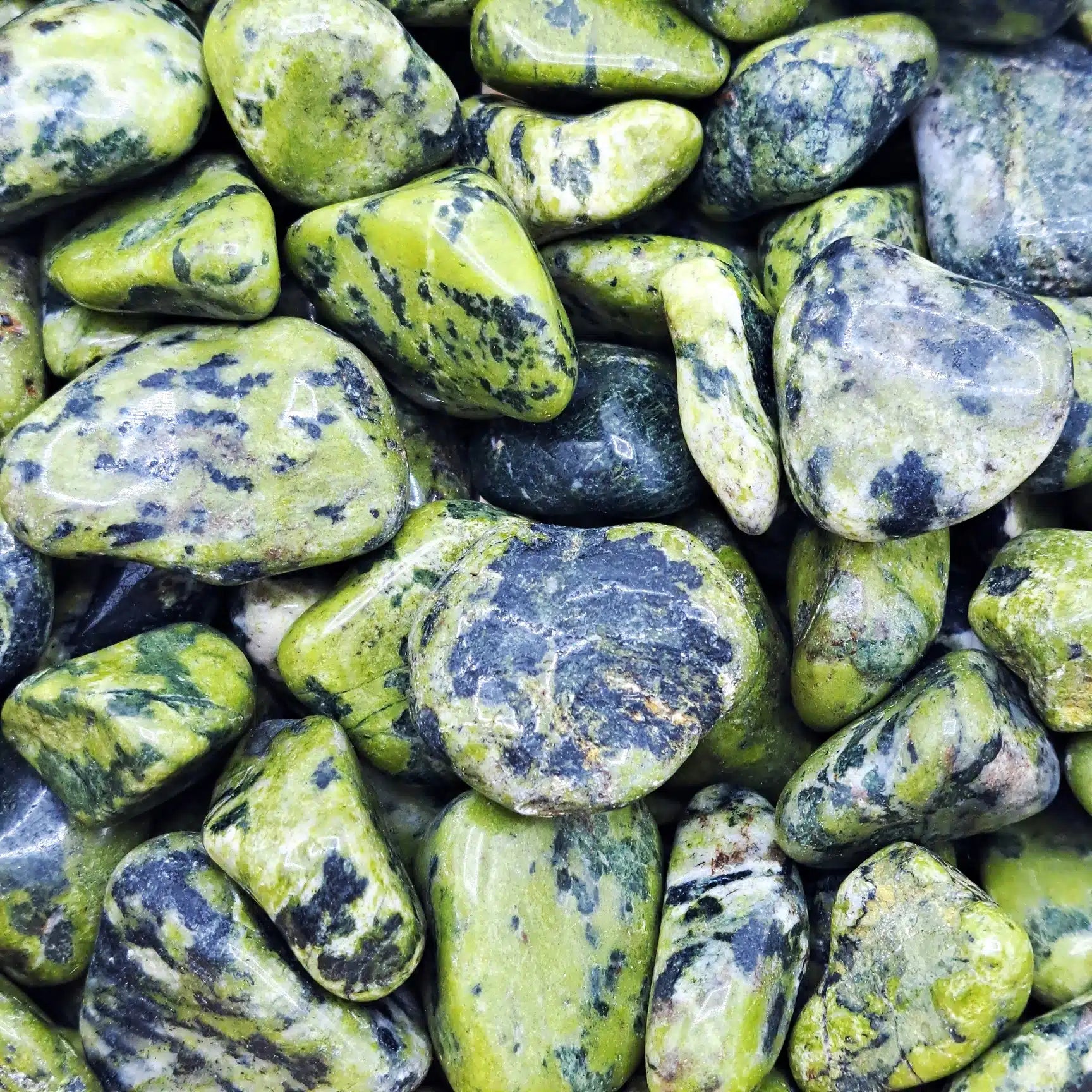 Nephrite jade, poleret -  1 stk
