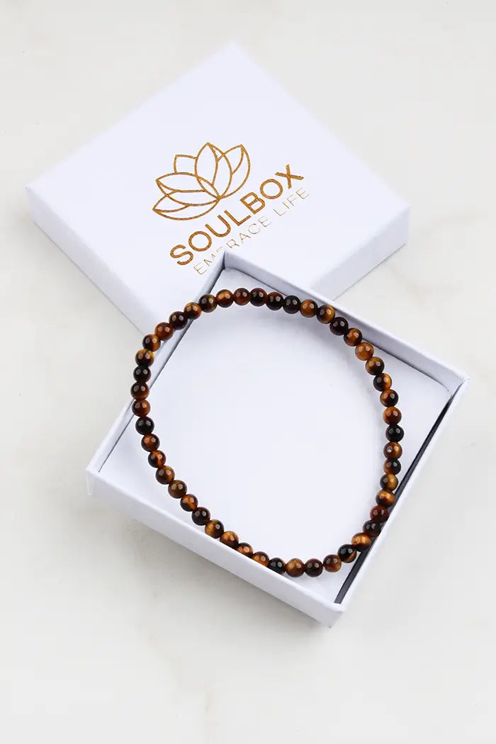 Tigerøje armbånd med 4 mm perler – gyldenbrunt krystalsmykke for styrke og beskyttelse